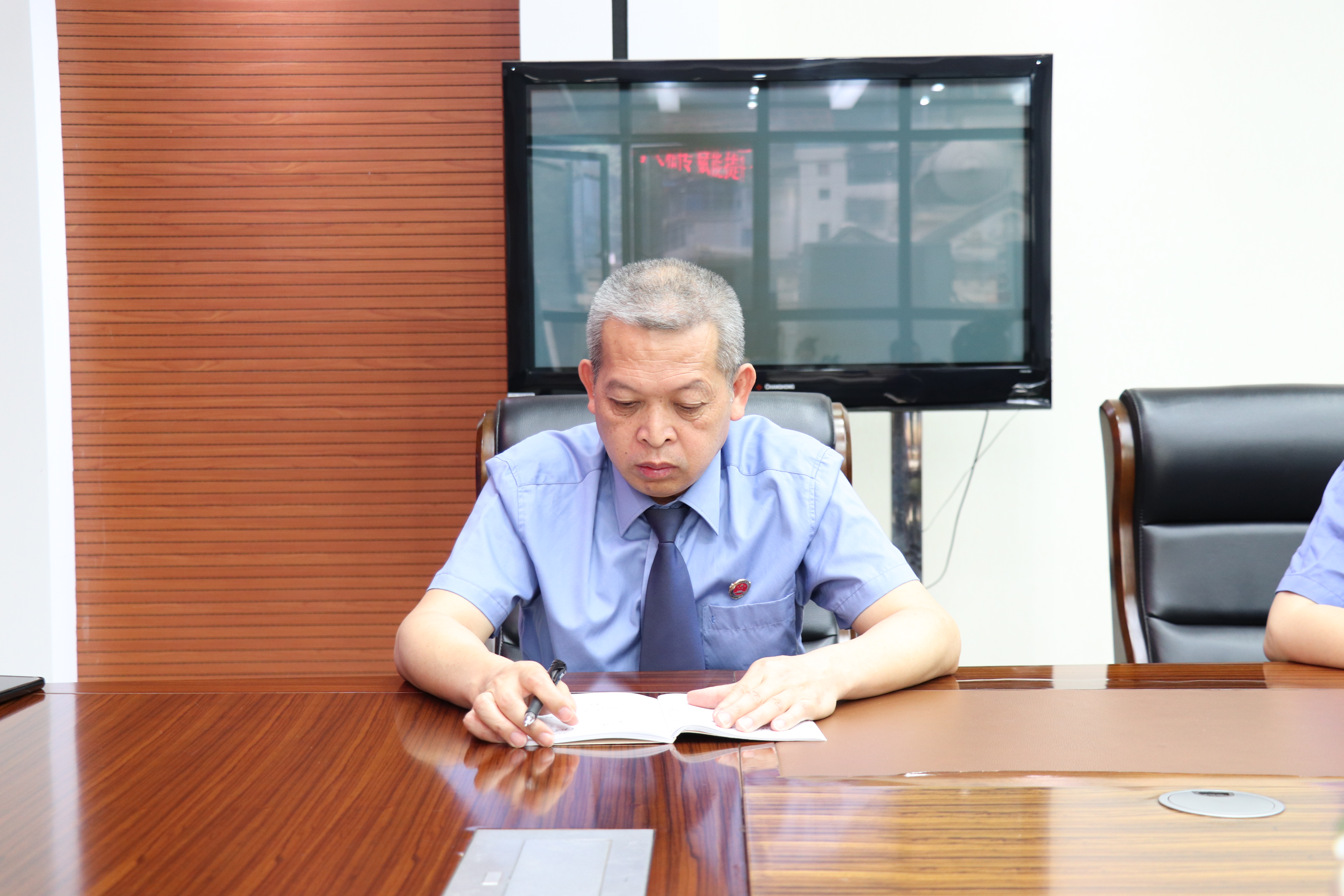 黎锦波.JPG
